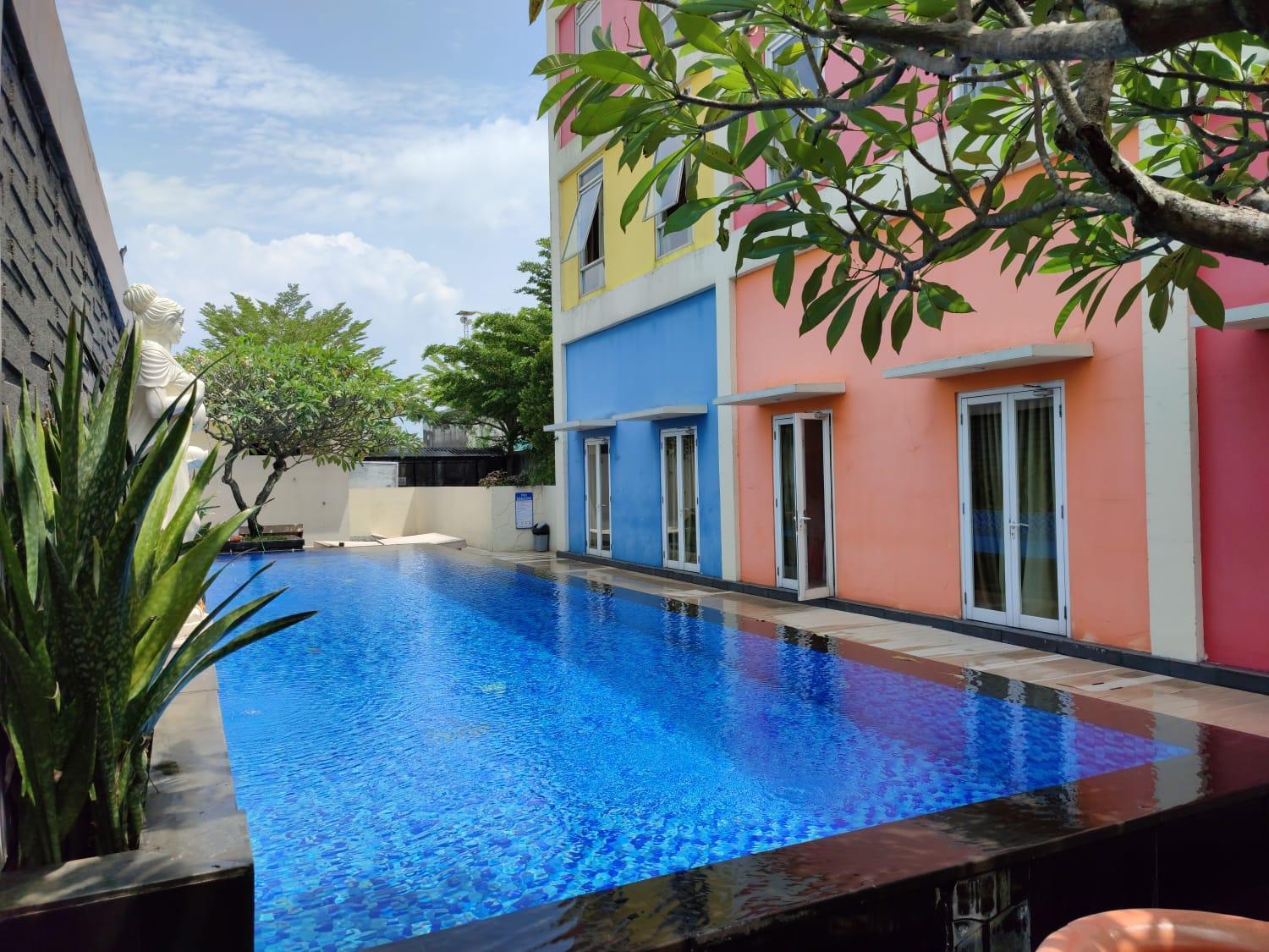 Front One Hotel Purwodadi Purwodadi  Εξωτερικό φωτογραφία