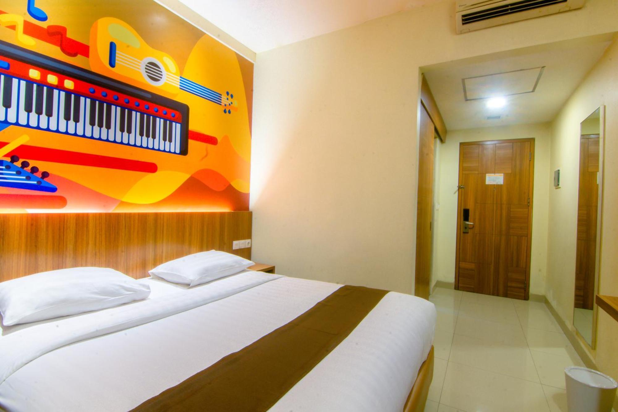 Front One Hotel Purwodadi Purwodadi  Εξωτερικό φωτογραφία